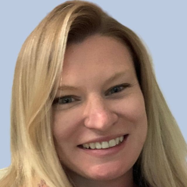 Headshot of Allison Lyons '12