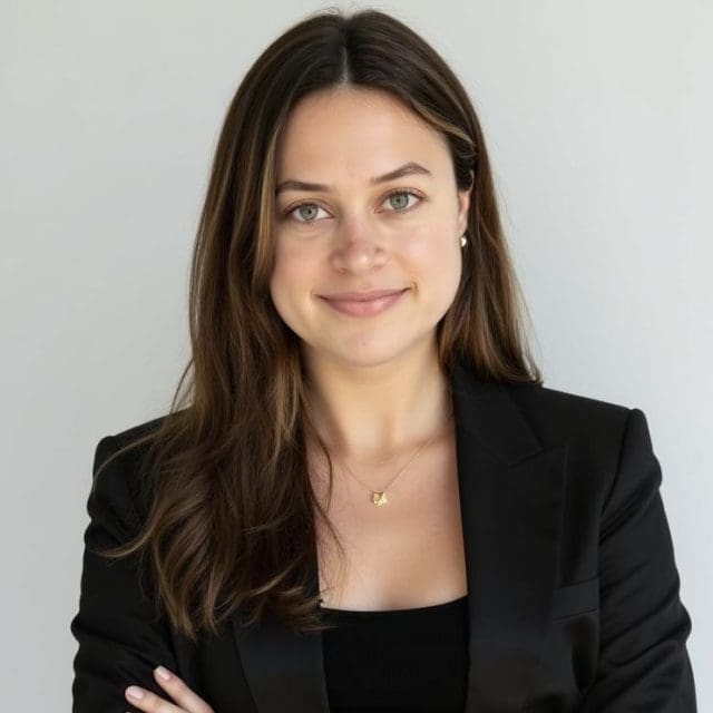 Headshot of Caroline Lazarus '19