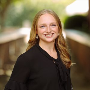 Headshot of Gwyn Stewart