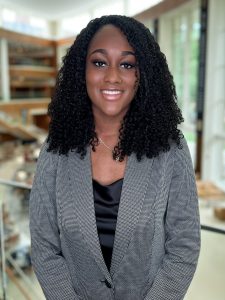 Headshot of Brianna Thompson.