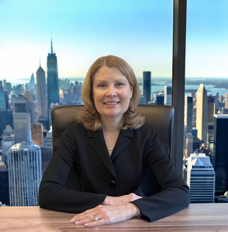 Julie Hubell headshot